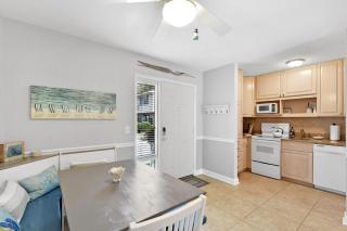 Turtle Cove- 2 Bedroom 1 and a half Bathrooms - Saint Simons Island - 6