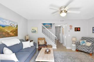 Turtle Cove- 2 Bedroom 1 and a half Bathrooms - Saint Simons Island - 1