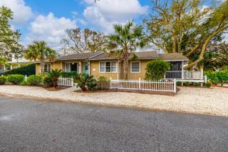 1608 Ocean Rd - East End - 0