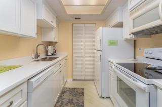 Beach Club 208 - East End - 8