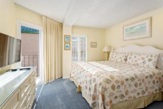 Beach Club 330 - East End - 5