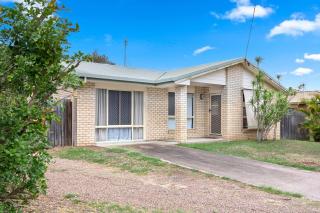 Bay Breeze - Easygoing Beachside Living for Families - Hervey Bay - 5