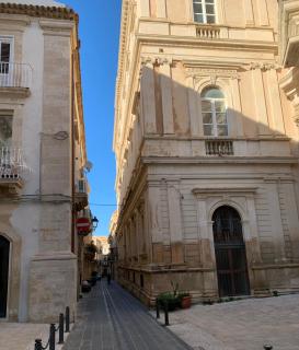 Casa Lumia by Ortigia Apartments - 8