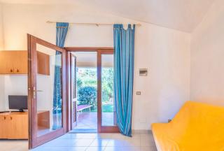 Iss Travel, Apartments in Via Torino - 800 m from La Cinta beach - San Teodoro - 1