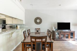 Sunnyvale 2br w pool nr eclectic dining SFO-1581 - 6