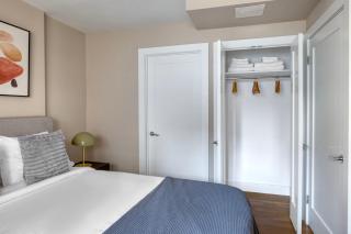 UES 1br w gym doorman walk to central park NYC-1332 - 1