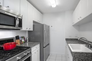 Tribeca 2BR City views Indoor pool Gym NYC-172 - New York - 5