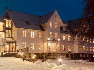 Gloppen Hotell - by Classic Norway Hotels - Sandane - 9