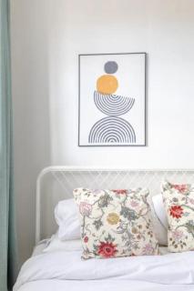 Cosy 4BD Flat wPrivate Balcony - Nine Elms! - London - 2