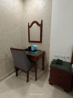 Hotel Monsoon Palace Guwahati - Guwahati - 4