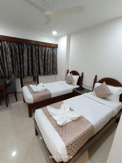 Hotel Monsoon Palace Guwahati - Guwahati - 9