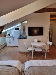 Stockholm City Chic-1-Bedroom Loft for 3 - 914 - 4