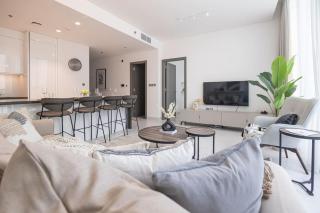 HiGuests - Step Into Heaven In This Lakeside Apartment - Dubai - 6