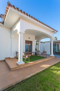 VILLA DE LUJO CLIMATIZADA. PISCINA Y JARDIN PRIVADO - 6