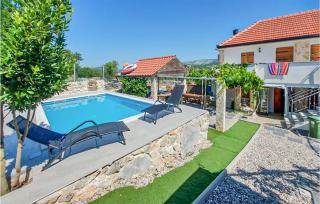Nice Home In Trolokve - Prgomet - 8