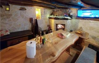 Nice Home In Trolokve - Prgomet - 7