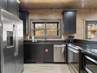 Smore Splashing - Sevierville - 1