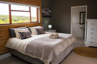 Desert Wind Private Guest and Game Farm - 7