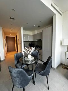 Luxurious 1 bedroom Burj Khalifa view - Dubai - 1