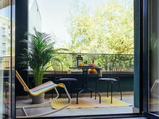 Central 8 Apartment - New Building & Parking - 0