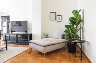 Radiant Retreat in Paleo Faliro by UPSTREET - Athens - 4