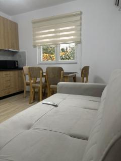 Kevi ‘s place - Tirana - 9