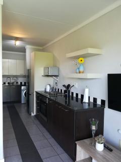 MANDITAZ STUDIO - Fourways - 1