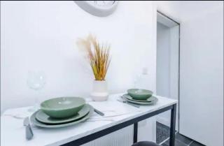 St Helens - Cosy 1 Bed - St Helens - 3