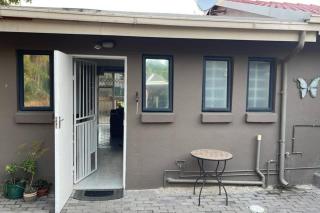 389b Beautiful Bachelor Cottage - Joanesburgo - 5