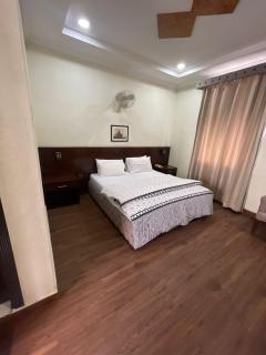 Hotel Crescent - 8