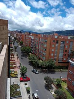 Soul Santa Bárbara executive, wifi 300 megas, Big Queen size bed, Smart tv Netflix, Walking distance to Unicentro Mall, Starbucks in front of the building, Top location - Bogotá - 5