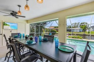Serene canal, three bedrooms and a large pool! - Villa La Brisa Fresca - Cape Coral - 5