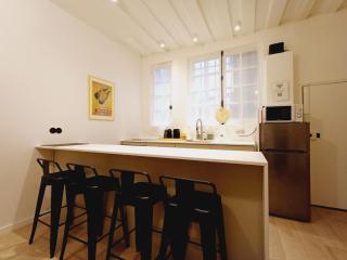 Happy Stay Paris - Suite Hotel de Ville le Marais - Paris - 2