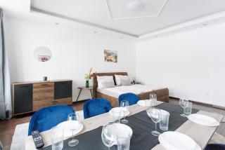 Central, modern, big apartment - 1