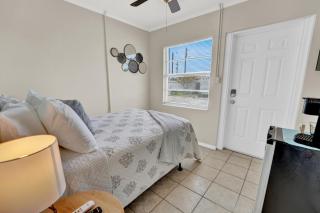 Sea Foam Suites - Panama City Beach - 8