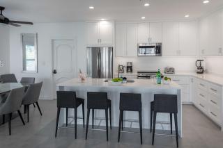 Carpe Diem 3 BR Condo - The Bight Settlements - 5