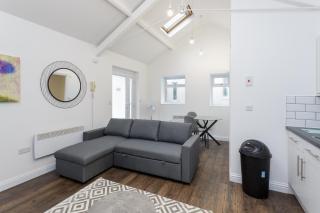 Stylish Self-Contained Annex near City Centre - 3