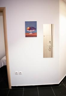 Warm & Trendy Apartment - 2