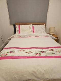 TWINS APARTMENT - Derby - 3