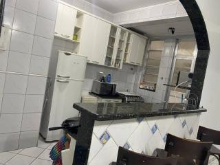Amplo apartamento à 100m da praia - São Vicente - 9
