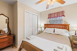 Charming Modern Cabin with Hiking Trails and Fire Pit - Blowing Rock - 7