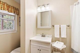 Charming Modern Cabin with Hiking Trails and Fire Pit - Blowing Rock - 6