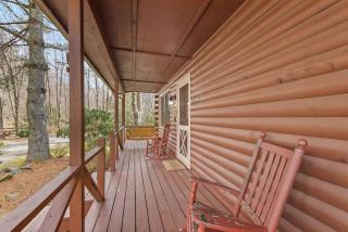 Classic Log Cabin with Fireplace on Quiet River - Blowing Rock - 6
