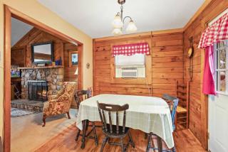 Classic Log Cabin with Fireplace on Quiet River - Blowing Rock - 1