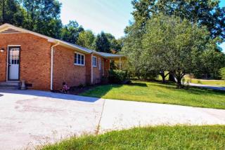 Lake Norman Getaway with 4 Beds - - 3