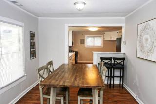 Parkside Retreat 3 Beds and Porch - Mount Holly - 1
