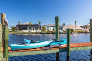 Heated Pool, Kayaks, Sleeps 9 - Port Royal - Cabo Coral - 5