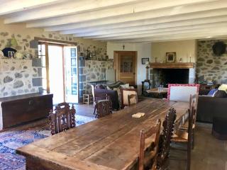 Maison spacieuse avec vue sur la montagne à Naucelles - 2