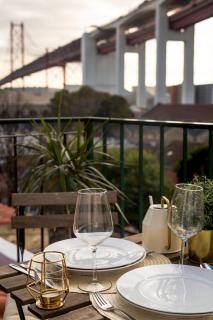 Romantic Gem with 2 Terraces in Alcântara - Lisbon - 7