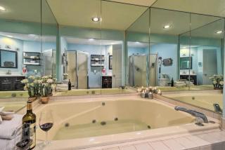 Ethels Beachfront Getaway - 2